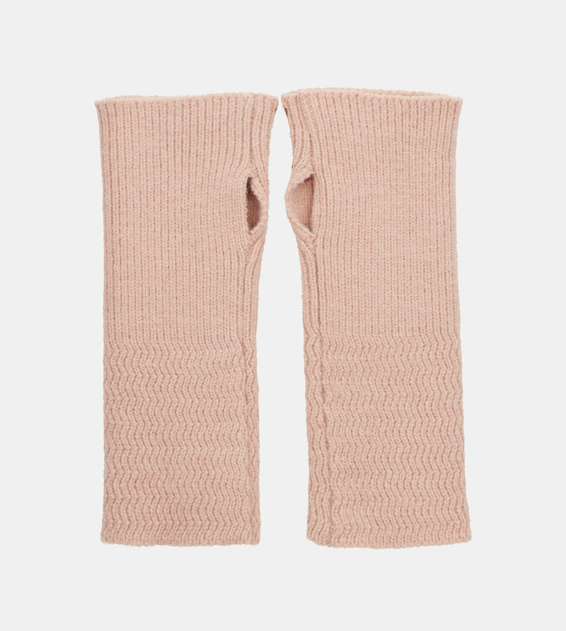 Beige knitted gloves