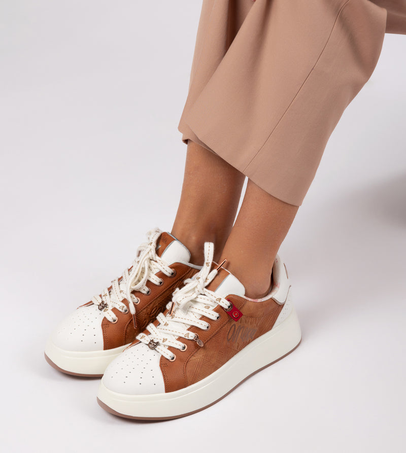 Peace & Love brown sneakers