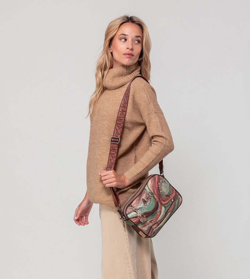 Outer 3-compartment crossbody bag