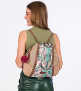 Printed raffia hobo bag-backpack