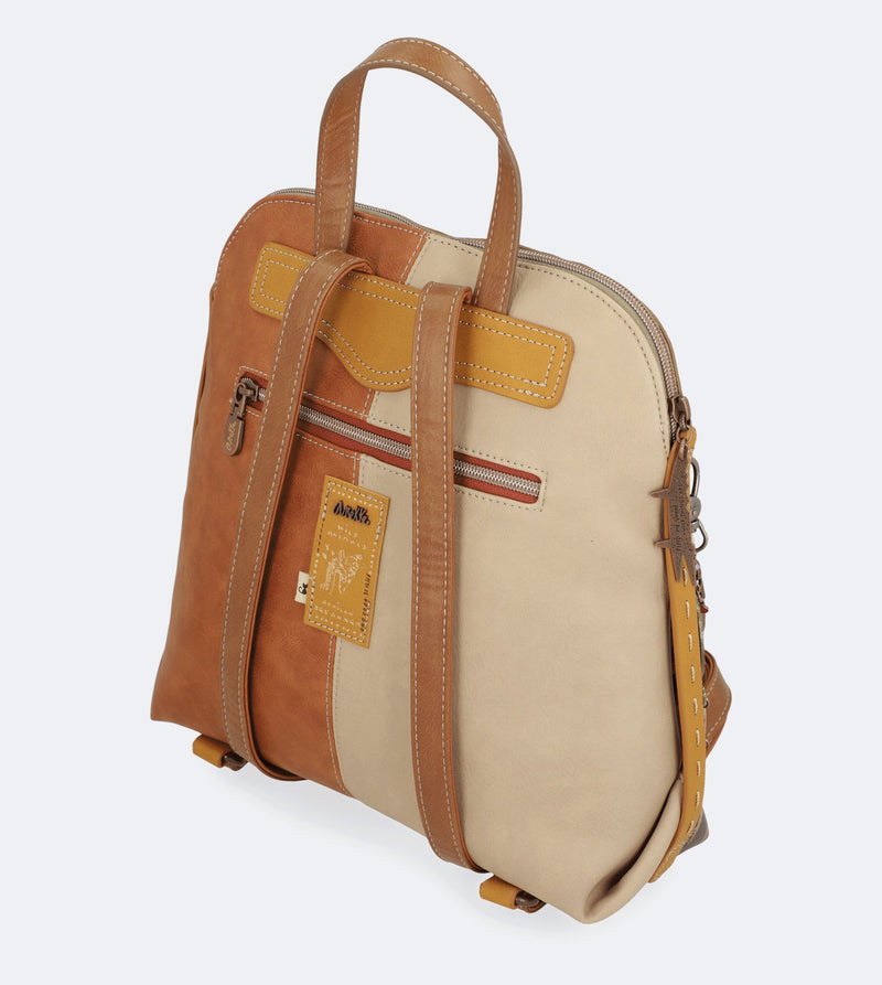 Safari Fusion Bachpack with a front pocket – Anekke